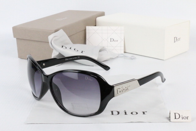 DlOR Boutique Sunglasses 050